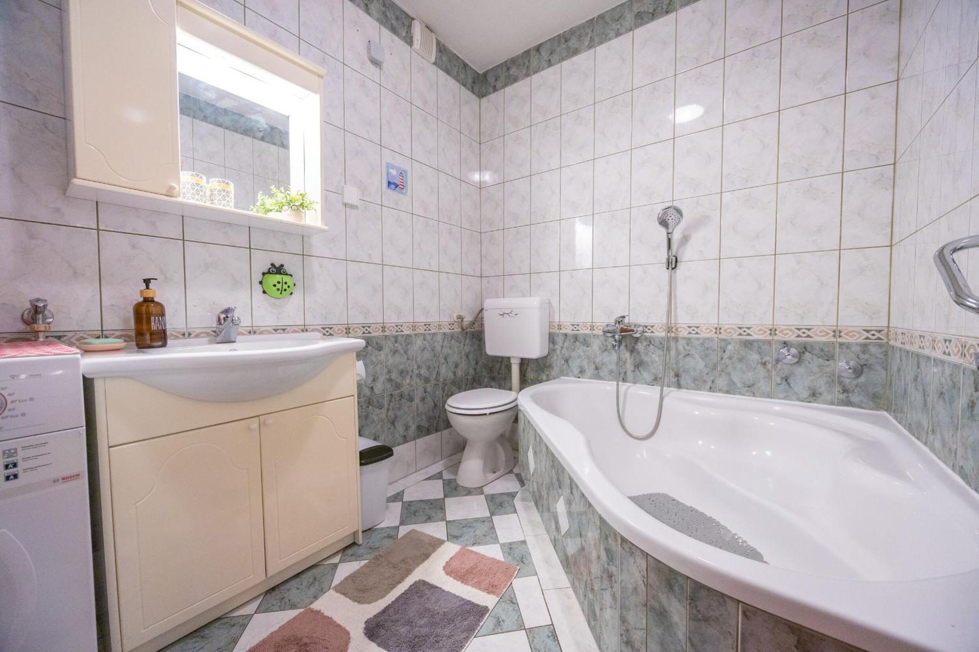 Apartments Tanja Baška Voda Εξωτερικό φωτογραφία