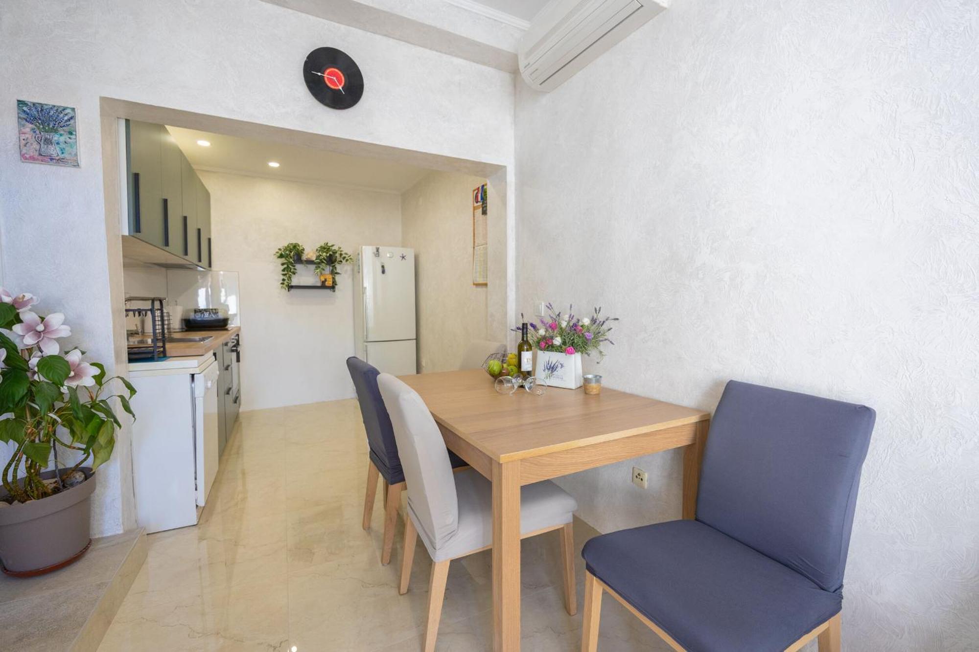 Apartments Tanja Baška Voda Εξωτερικό φωτογραφία