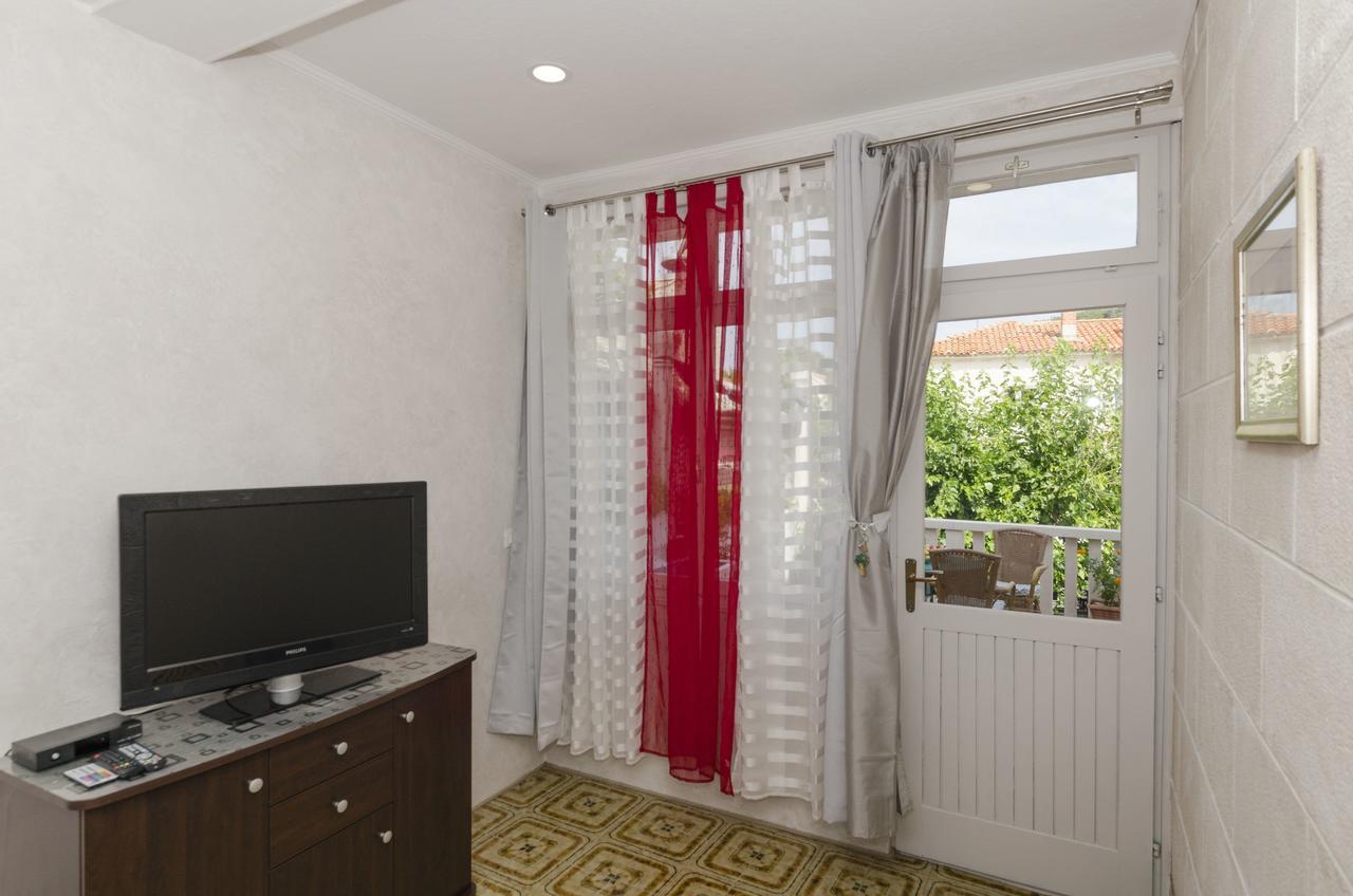 Apartments Tanja Baška Voda Εξωτερικό φωτογραφία